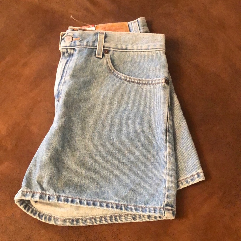 NWT Levi Jean Shorts